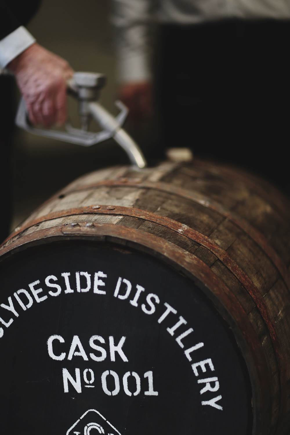 Filling the first cask of Clydeside New Make Spirit 