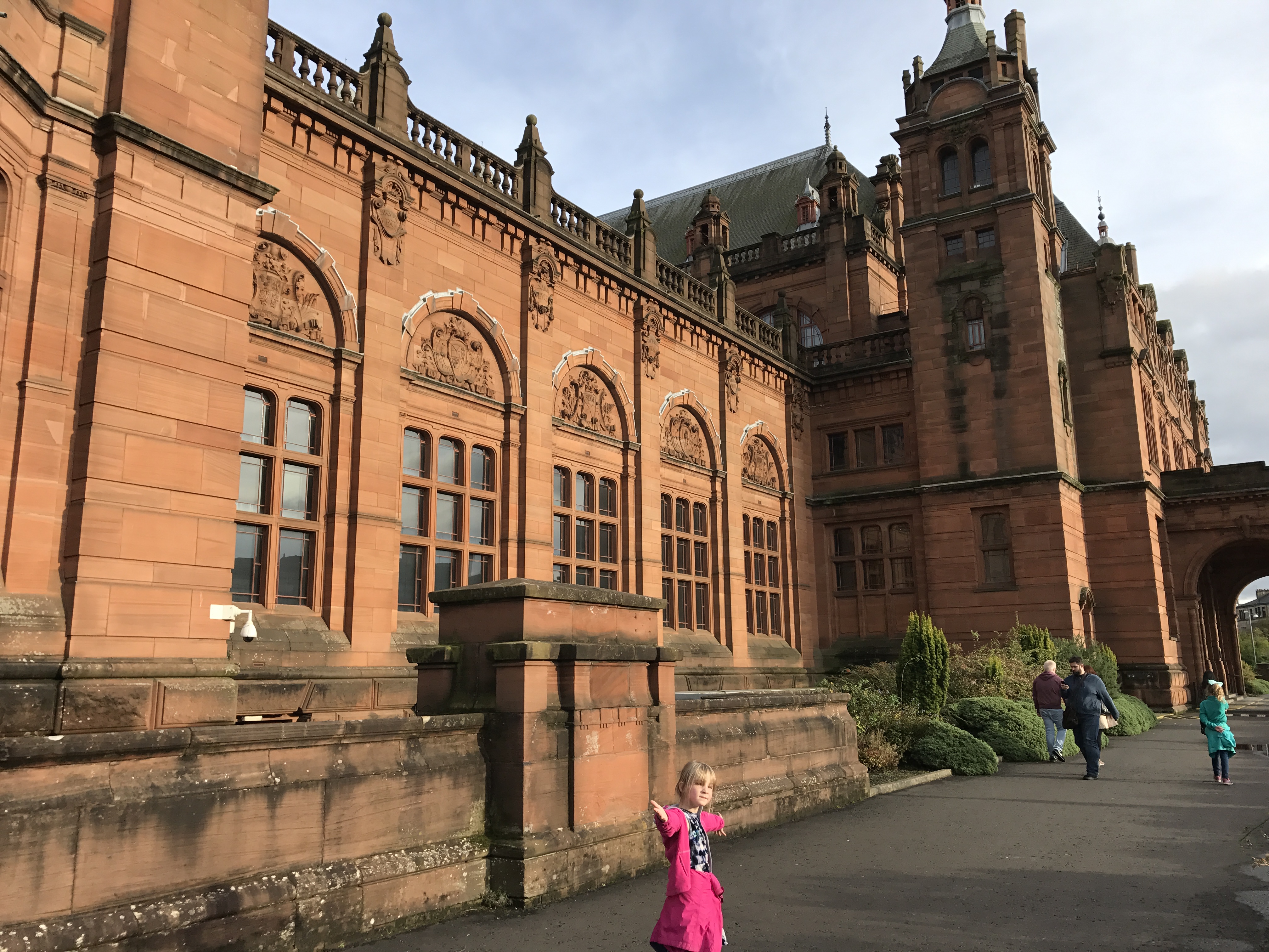 Kelvingrove art museum exterior